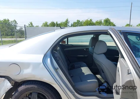 2011 Chevrolet Malibu Ls из США, поврежденный, VIN 1G1ZB5E19BF331121